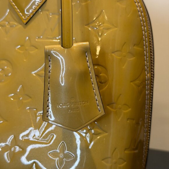 LOUIS VUITTON Monogram Vernis Alma Hand Bag Golden COA incl. - Picture 2 of 16